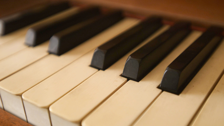 Слёзы в прямом эфире: Русская музыка заставила плакать жителя Западной Украины