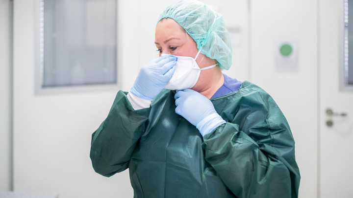 Лучше просроченная маска, чем её отсутствие: Русский врач из Италии дала строгие рекомендации