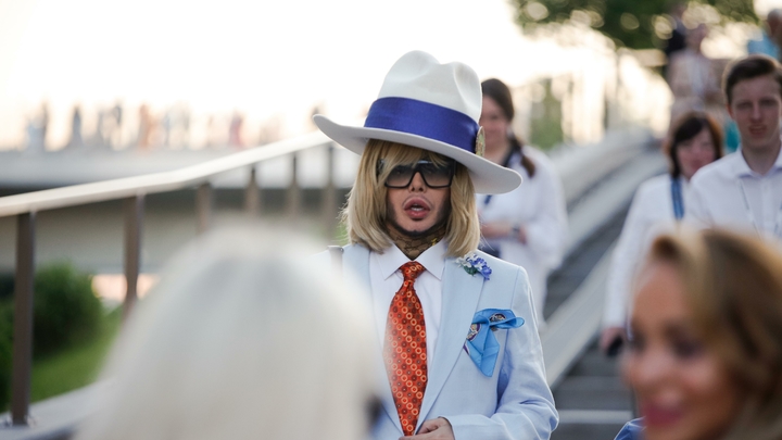 Назойливые фанаты испортили шоумену Сергею Звереву отдых на Красной Поляне