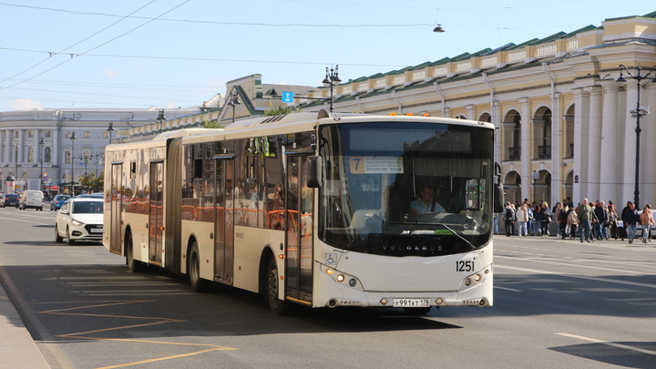 Для общественного транспорта в Подмосковье обустроили более 10 заездных карманов