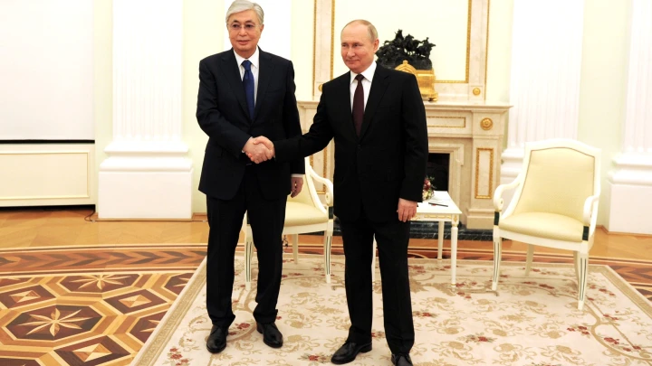 Токаев передал Путину поздравления в честь Дня России