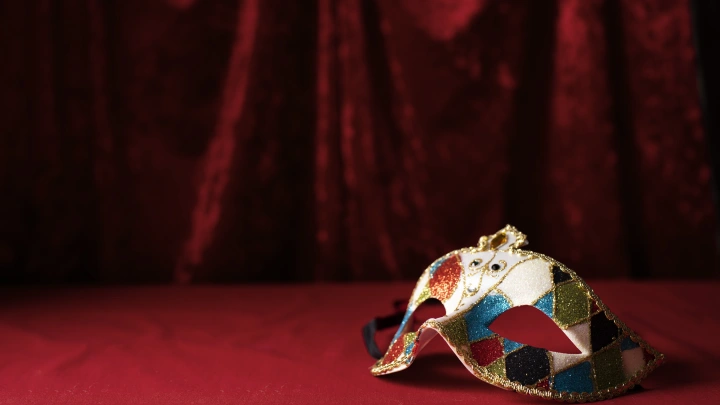 Так тонко о беде на сцене могла сказать только Елена Яковлева