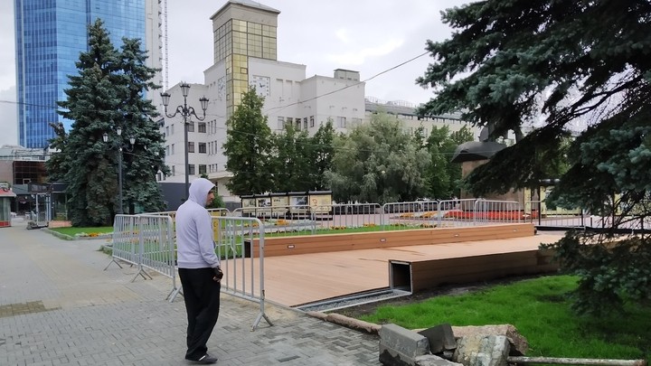 Челябинские власти решили победить образ фрезеровщика Ивана Дулина