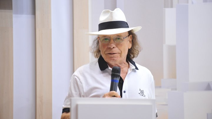 Писатель Эдвард Радзинский рассказал, что живет вдали от России