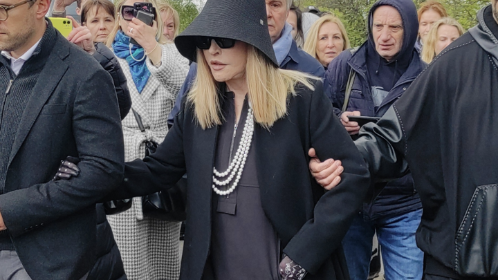 Сама себя хоронит. Запашный раскрыл все карты ещё задолго до визита Пугачёвой в Россию