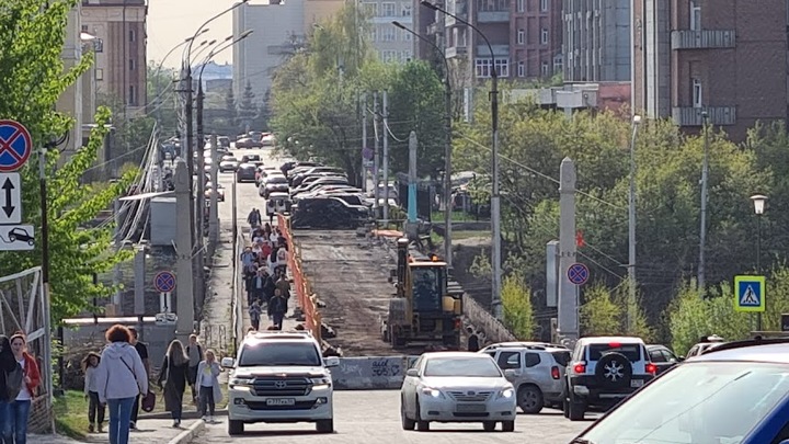 В Горсовете раскритиковали состояние пешеходных мостов в Новосибирске