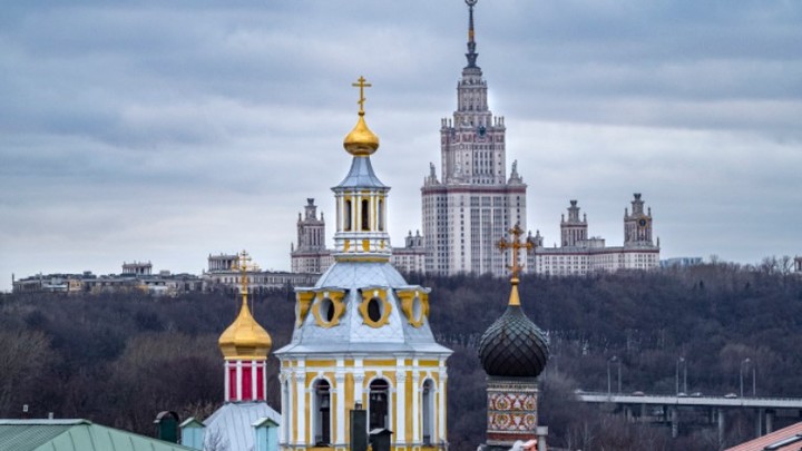 Журналист Засурский объяснил побег из России обидой на Путина. Русские перебежчику не поверили