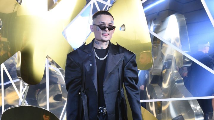 Песни Моргенштерна*, Земфиры* попали под запрет в России. Но это негласно и неточно