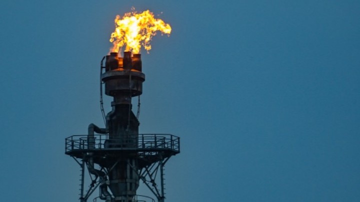 Россия получит $100 млрд долларов за газ. Рекорд во Франции назвали поражением в битве