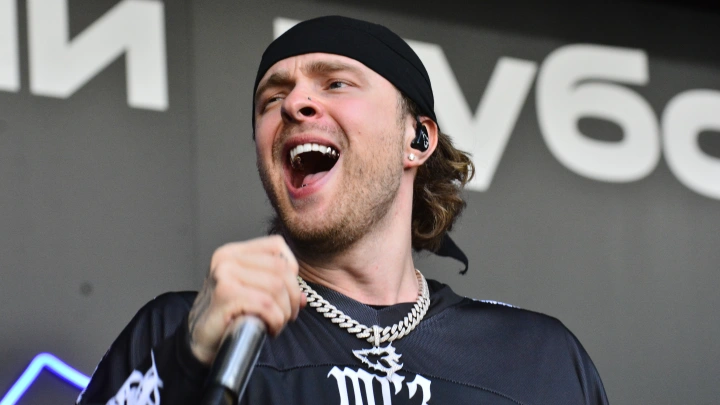 На Егора Крида завели дело: Клип с виски и матом привлёк пристальное внимание ФАС