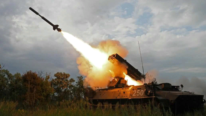 Под Ростовом сбита украинская ракета: Военные работают - губернатор