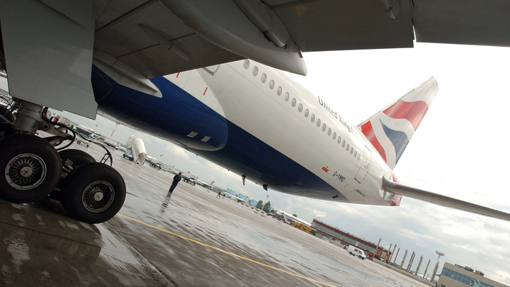 Коллапс в аэропортах Москвы: Сотни тысяч людей не могут вылететь из-за ледяного дождя