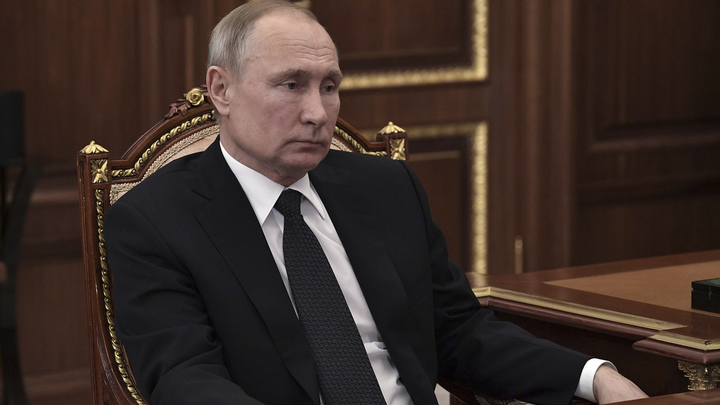 Шило в стенку - и на боковую: Путин ёмко высказался об отставке правительства