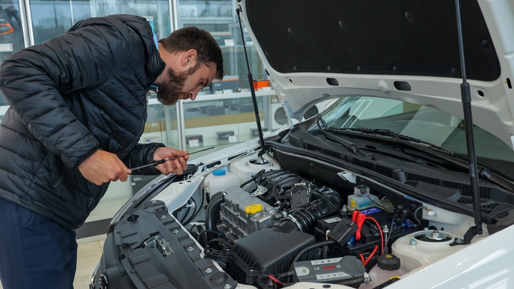 В России закончились фары для ремонта Lada Granta