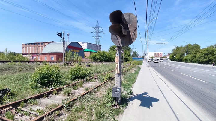 В Новосибирске закроют Дюкановский железнодорожный переезд