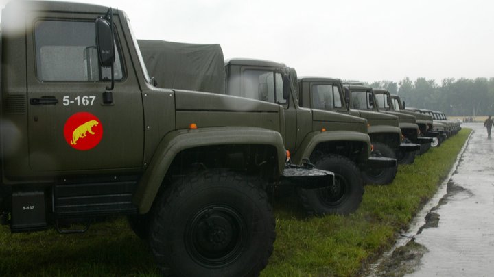 Город перекрывать будут!: Екатеринбуржцы подняли панику из-за военных машин на ЕКАД