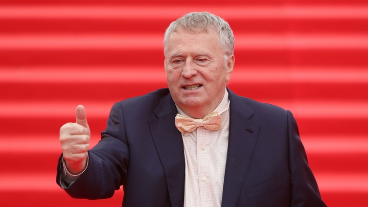 После встречи Жириновского со студентами у родителей возникли вопросы: Вакцинация так действует?