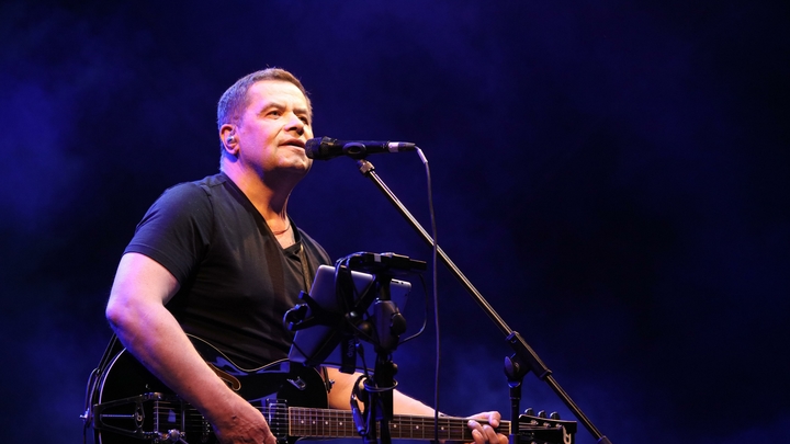 Любэ, Газманова и Shamanа - в школы. Отлично. Но есть два вопроса