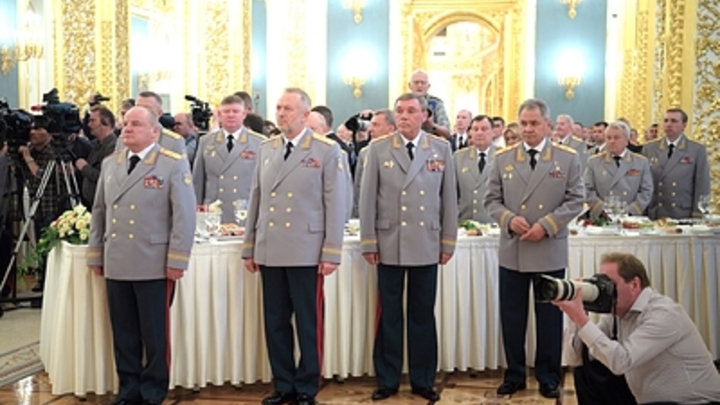 Бывший командующий 58-й армией генерал Попов арестован по обвинению в мошенничестве
