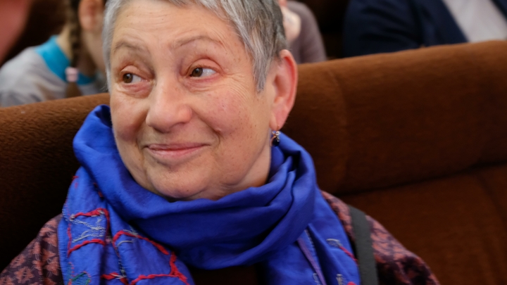 «Россия никогда так хорошо не жила, как сейчас»: Писательница Улицкая переобулась в воздухе