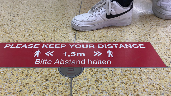 Будут терзать человечество одновременно: Биолог предсказала будущее с омикроном и дельтой