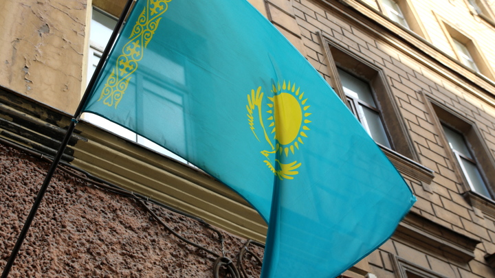Казахстан остался без посла на Украине, при котором в Киеве устанавливали юрты несокрушимости