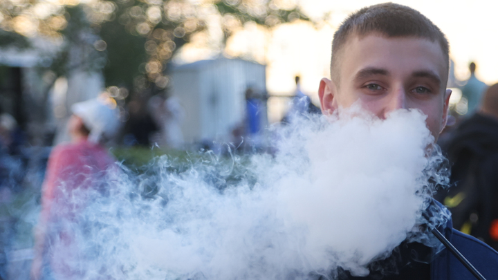 В Краснодаре закрыли нелегальное производство никотиносодержащей продукции