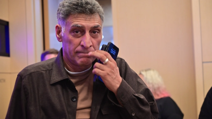 Атрофия мышц, риск тромбов, пролежни: Тигран Кеосаян 50 дней борется за жизнь - что известно о его состоянии