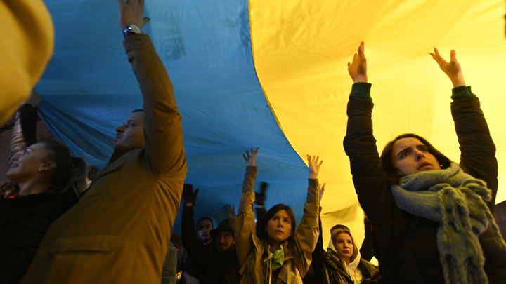 Украина закрыла судоходство в районе Чёрного моря: Холмогоров указал на абсурд