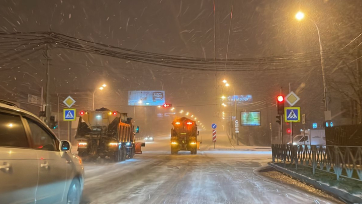 Краснодарцев просят отказаться от поездок на личном транспорте из-за снегопада