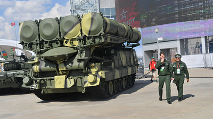 Взрыв над Белгородом: Военкоры сообщили, что сработала система ПВО