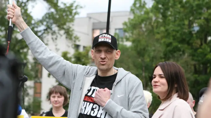 Мощный удар по режиму отложили: Звёзды не сошлись и день не тот. Тихановский снова в печали