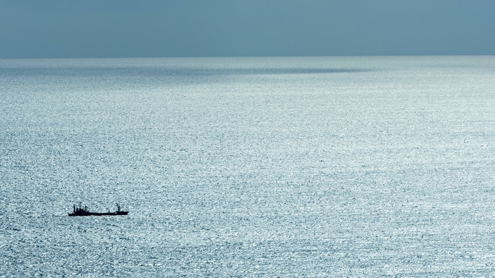 В Чёрном море вновь обстреляли буровые платформы Черноморнефтегаза