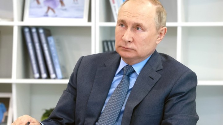 В 2022 году прямая линия с Путиным состоится - Песков