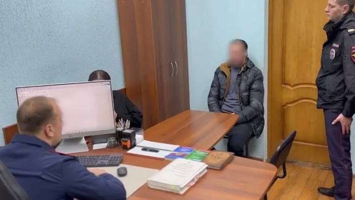 СК задержал мужчину за убийство знакомого, которое он совершил в Геленджике 14 лет назад