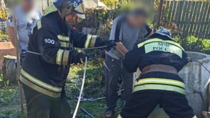 В Фурманове мужчина провалился в заполненный водой колодец