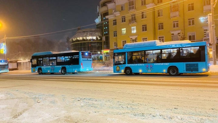 Виноват водитель: что известно о столкновении двух автобусов в Архангельске