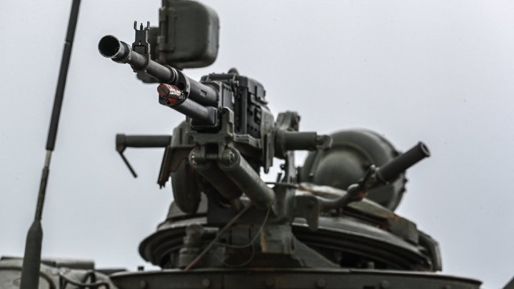 ВСУ устроили прощальную канонаду перед сдачей Бахмута. Удар приняли мосты