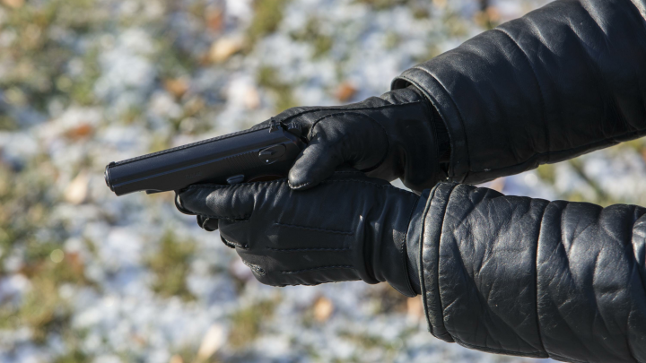 Бывший мэр Самары Тархов и его супруга застрелены. Под подозрение попала внучка