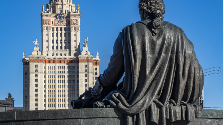 Девятилетняя первокурсница против студентов МГУ: На факультете назвали конфликт вызовом