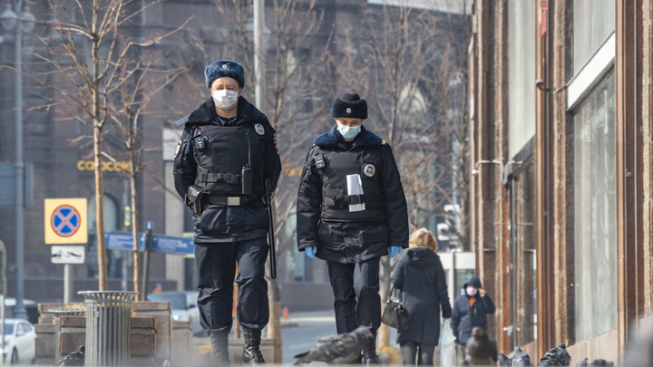 Русские бегут от COVID-19 и попадают в ловушки. О новых угрозах рассказали в Правозащитном центре ВРНС