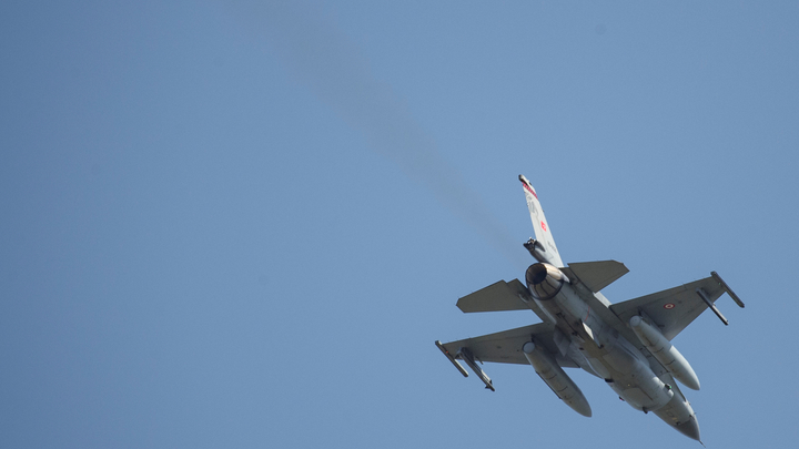 Bloomberg выдал тайну НАТО о поставках истребителей F-16 Киеву