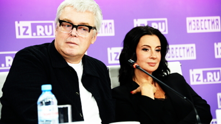 Ведущая Екатерина Стриженова показала редкое фото с мужем в честь его 55-летия