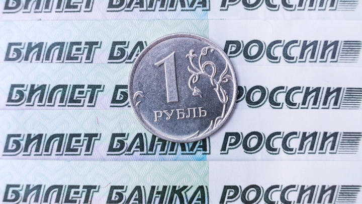 Хотите работать – платите: может появиться налог в размере 5,1% от зарплаты для трудовых мигрантов