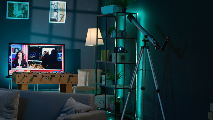 Судьба наказала за предательство: звезда русского ТВ осталась одна и без денег