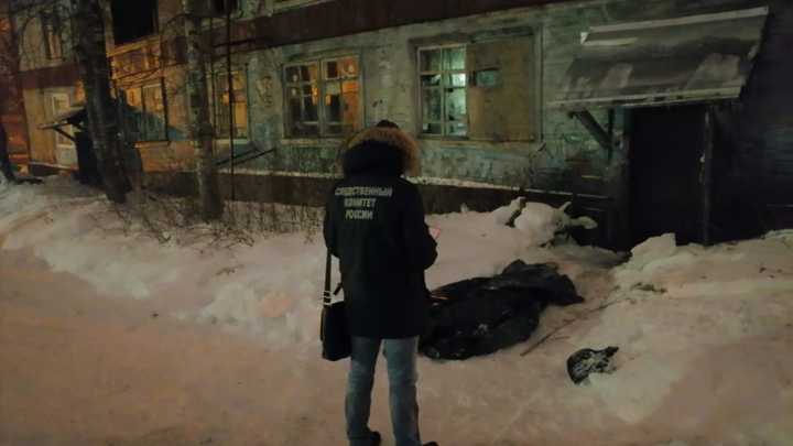 Четыре человека погибли при пожаре в Архангельской области: что известно