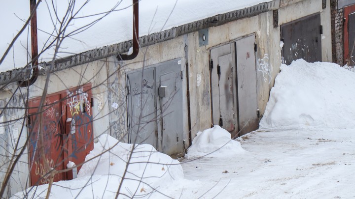 В Екатеринбурге взлетели цены на гаражи и места в паркингах