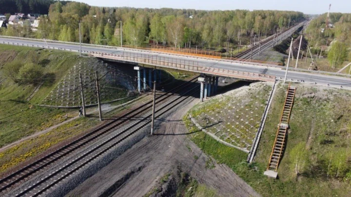 Мост 1975 года постройки реконструируют в Новосибирской области по нацпроекту Инфраструктура для жизни