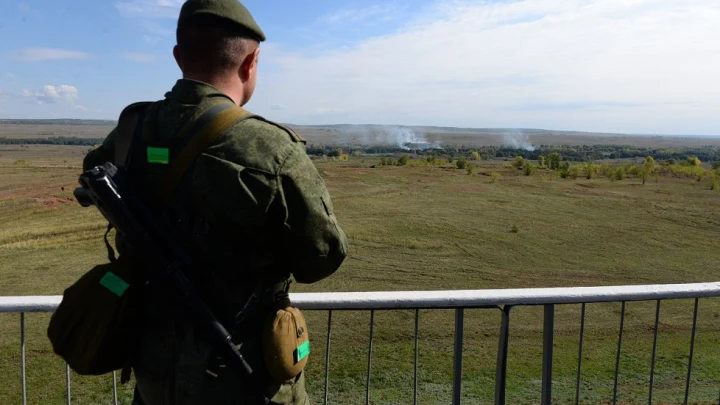Не удержались: На возведении укреплений крали не только на Курщине. Воровство поставлено на поток