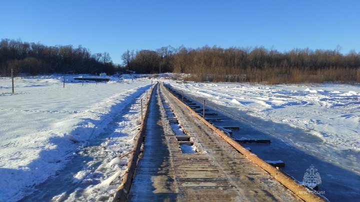 Ледовую автопереправу через Суру открыли в Нижегородской области